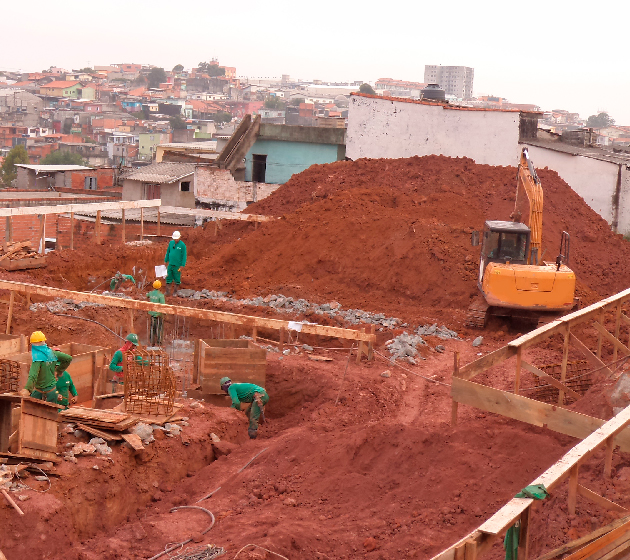 Leão Terraplenagem